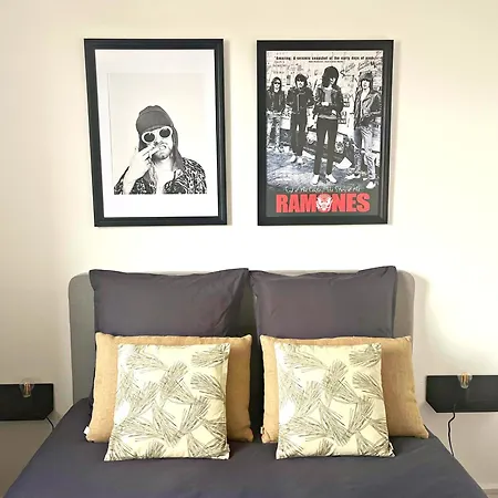 T3 Strategique - Parking - Acces A64 Apartment