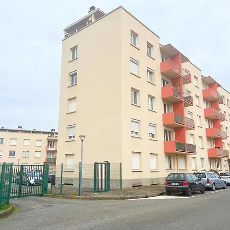T3 Strategique - Parking - Acces A64 Apartman