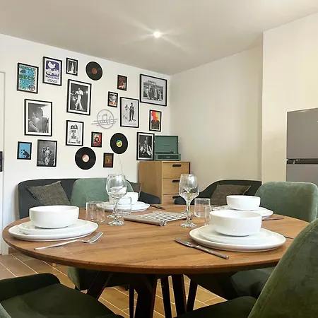 Apartment T3 Strategique - Parking - Acces A64 *