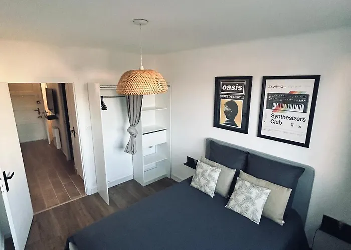 T3 Strategique - Parking - Acces A64 Apartment *